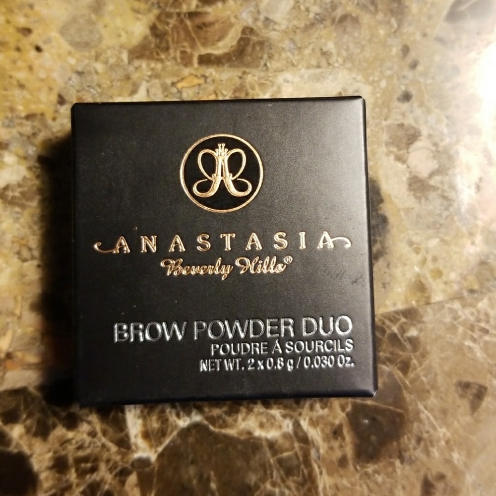 Eyebrow powder